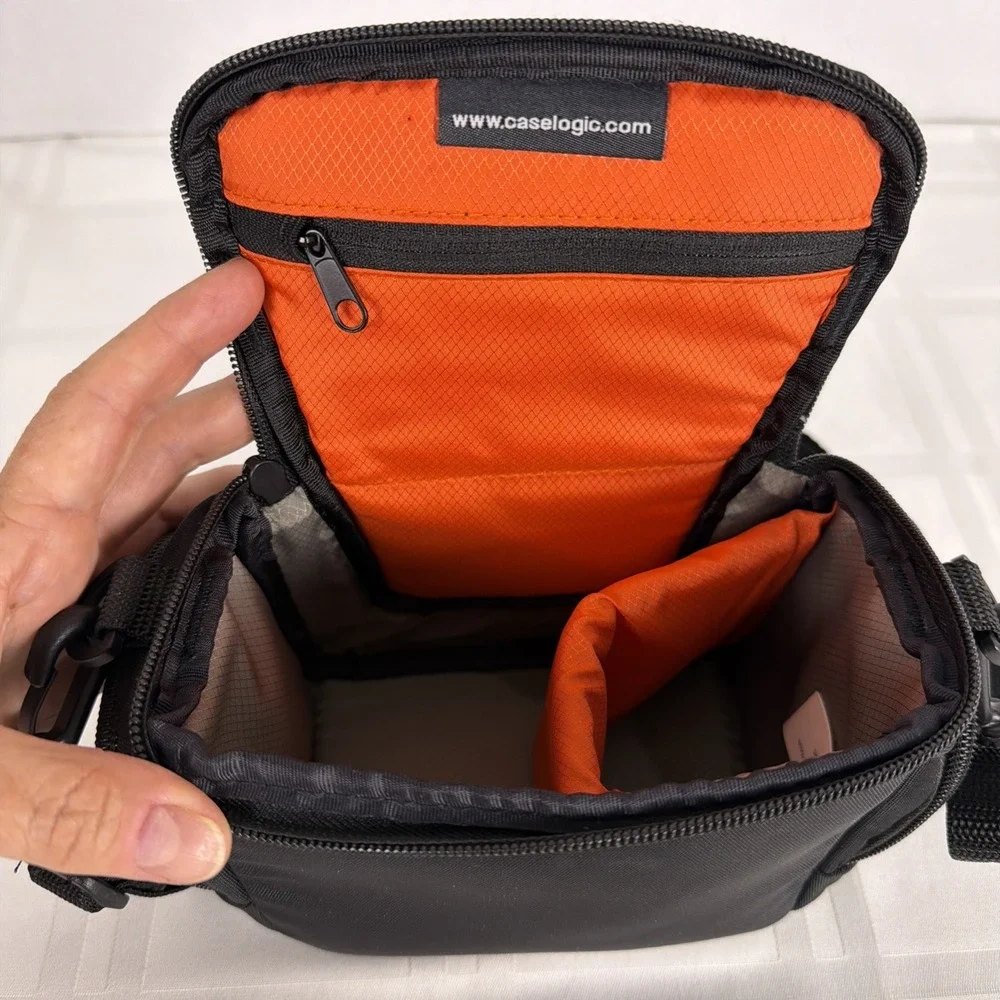 Case‎ Logic Padded Camera Bag with Shoulder Strap. Black/Orange
